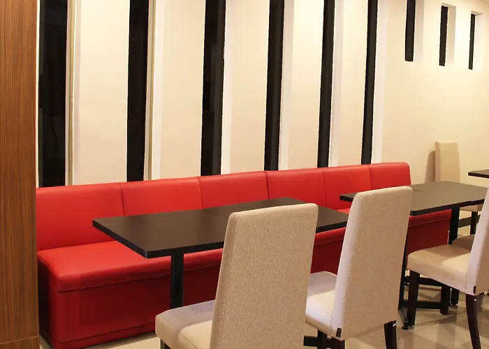 Luxpoint Hotel Baratajaya Surabaya